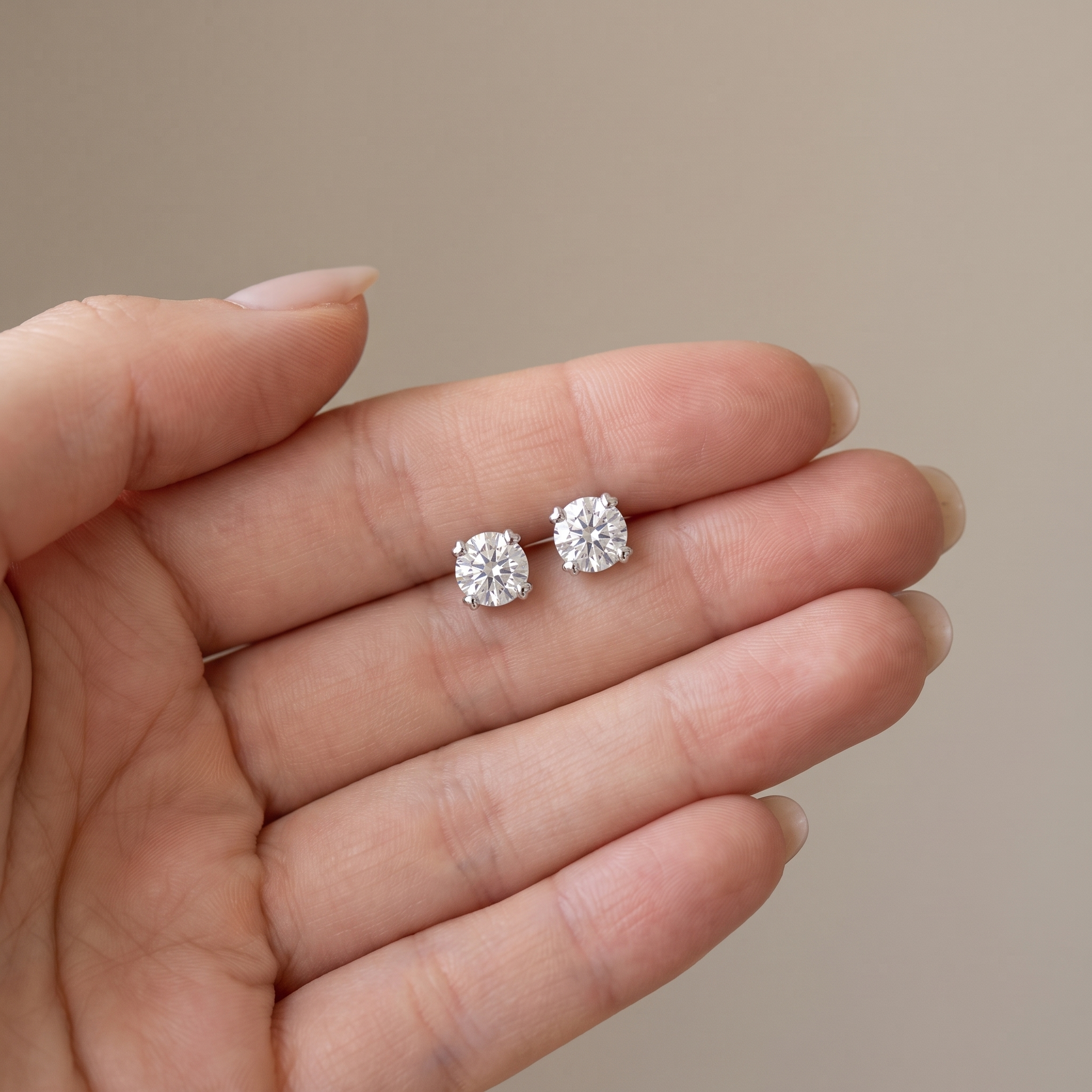 The MOHRA Heart-Prong Studs — Silver